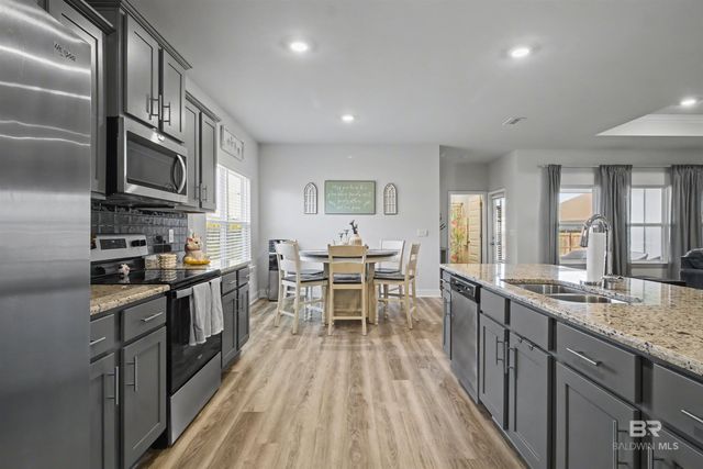 3893 Mercury Circle, Gulf Shores, AL 36542