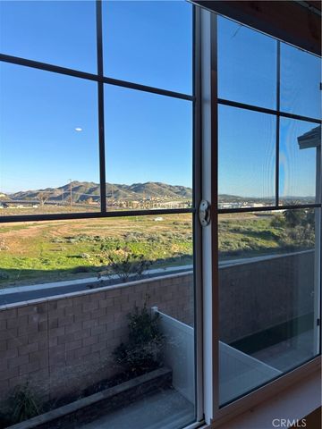 533 Pablo Road, Lake Elsinore, CA 92530