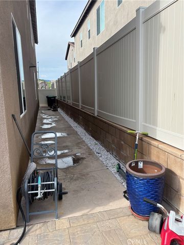 533 Pablo Road, Lake Elsinore, CA 92530