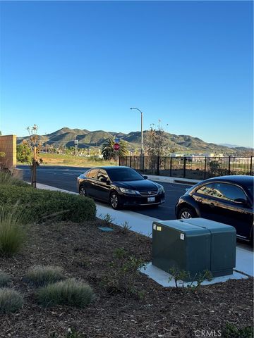 533 Pablo Road, Lake Elsinore, CA 92530