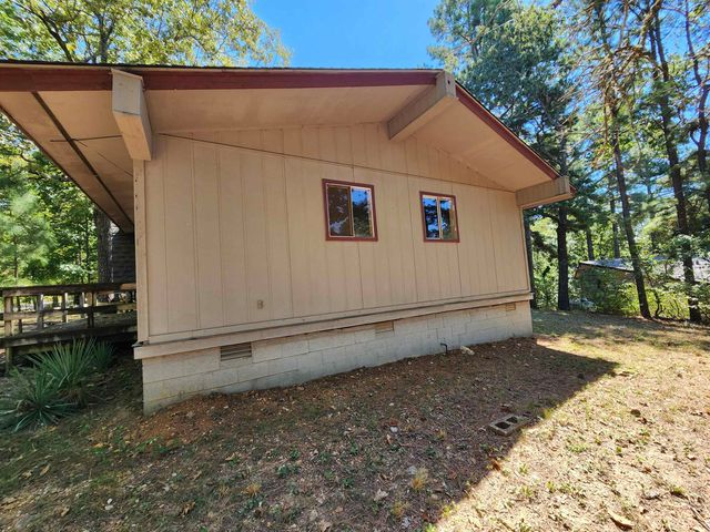 36 Mena Drive, Cherokee Village, AR 72529