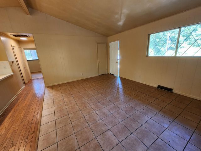 36 Mena Drive, Cherokee Village, AR 72529