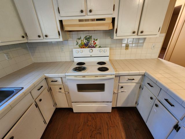 36 Mena Drive, Cherokee Village, AR 72529