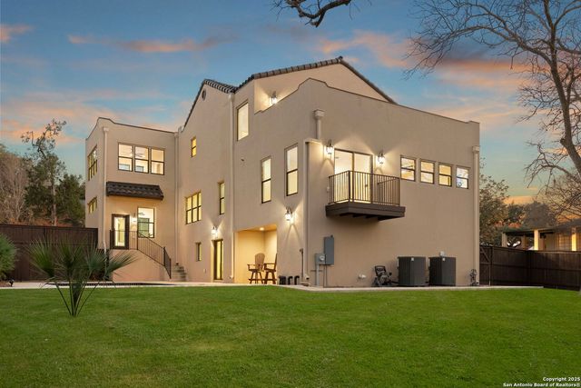 201 Cloverleaf Ave, San Antonio, TX 78209