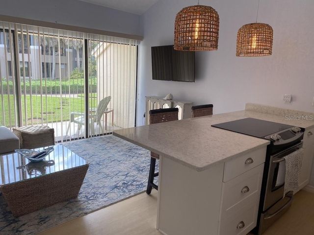 3121 LONGMEADOW 5, Sarasota, FL 34235