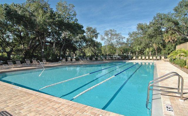 3121 LONGMEADOW 5, Sarasota, FL 34235