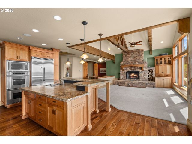 9734 Nw SKYLINE HEIGHTS Dr, Portland, OR 97229
