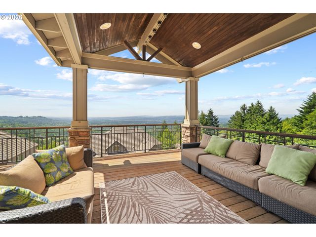 9734 Nw SKYLINE HEIGHTS Dr, Portland, OR 97229