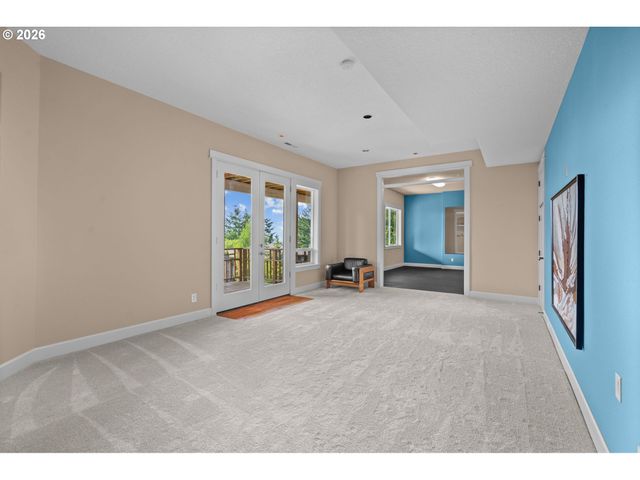 9734 Nw SKYLINE HEIGHTS Dr, Portland, OR 97229