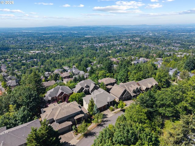 9734 Nw SKYLINE HEIGHTS Dr, Portland, OR 97229