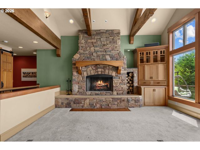 9734 Nw SKYLINE HEIGHTS Dr, Portland, OR 97229