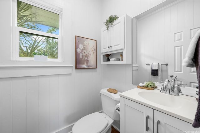 1718 Lewalani Drive, Honolulu, HI 96822