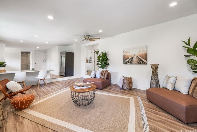 1718 Lewalani Drive, Honolulu, HI 96822