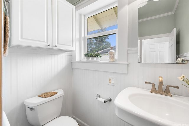 1718 Lewalani Drive, Honolulu, HI 96822