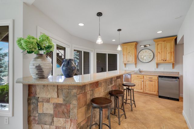7998 Ithaca Lane N, Maple Grove, MN 55311