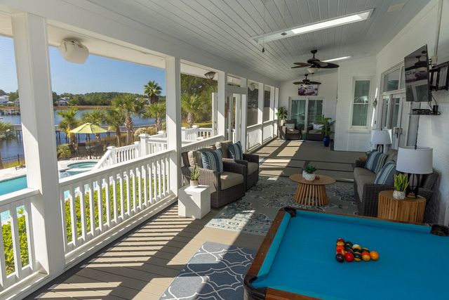 4894 Eastport Blvd., Little River, SC 29566