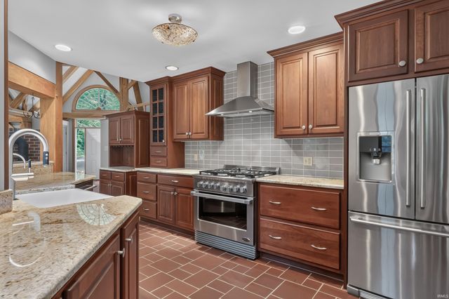 3533 E SR 114, Roanoke, IN 46783