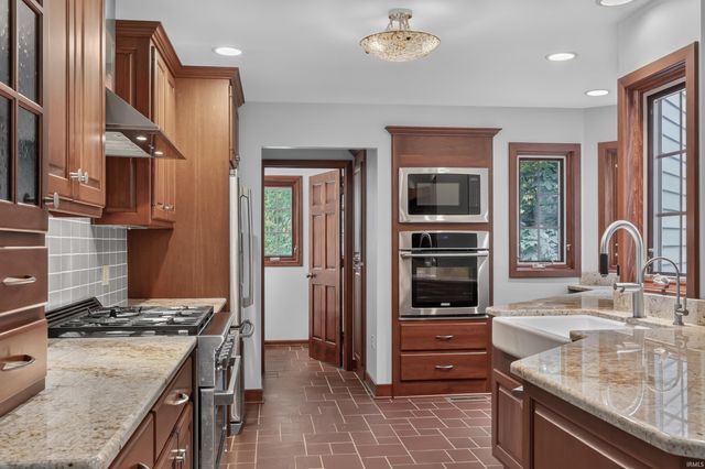 3533 E SR 114, Roanoke, IN 46783