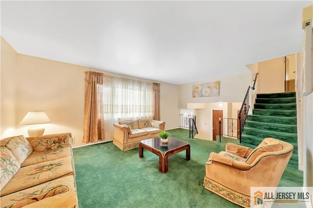 6 Sherry Court, Edison, NJ 08820