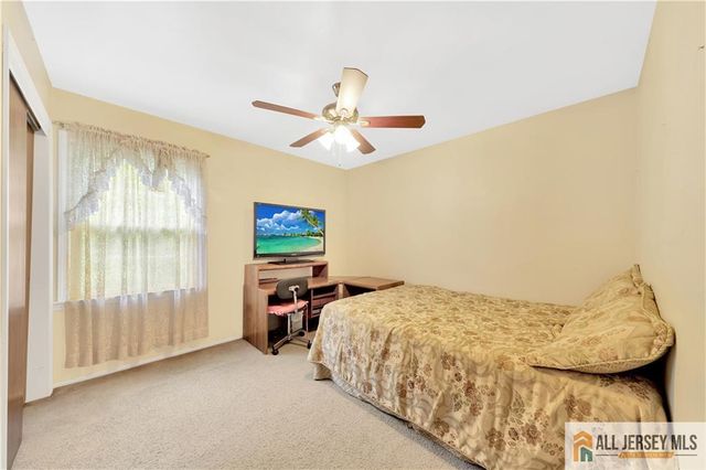 6 Sherry Court, Edison, NJ 08820