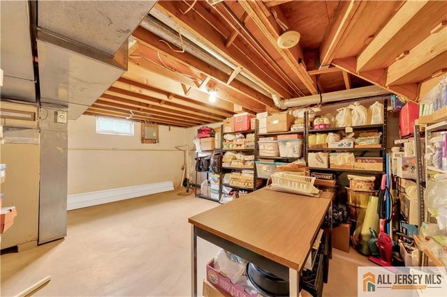 6 Sherry Court, Edison, NJ 08820