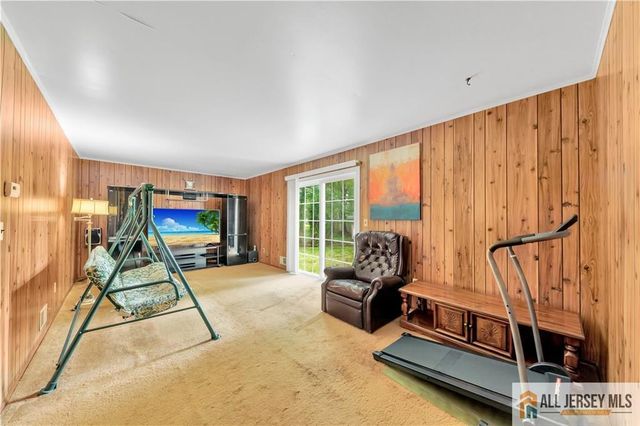 6 Sherry Court, Edison, NJ 08820