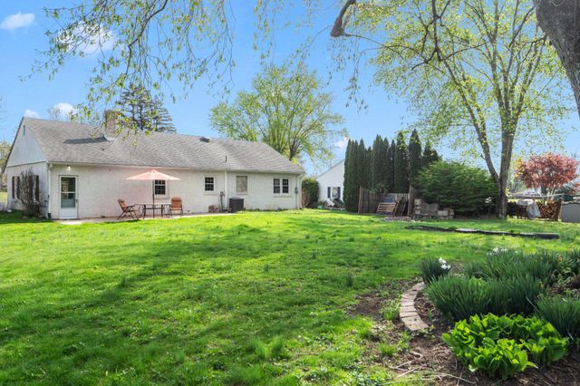 1416 HORSESHOE PIKE, Glenmoore, PA 19343