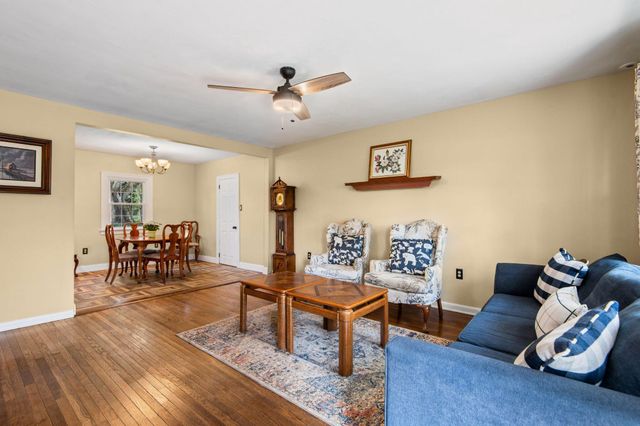 1416 HORSESHOE PIKE, Glenmoore, PA 19343