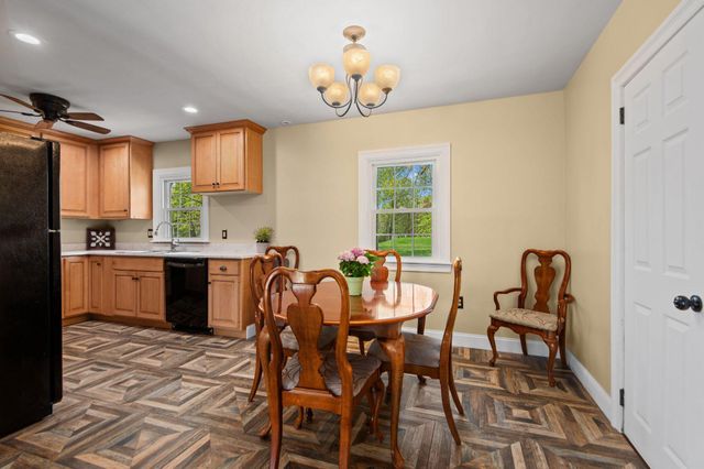 1416 HORSESHOE PIKE, Glenmoore, PA 19343