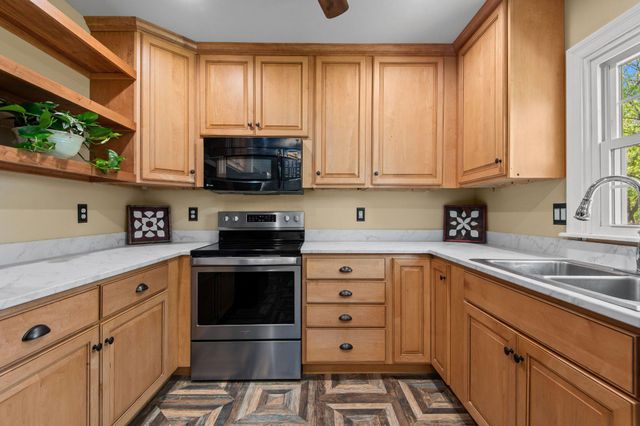 1416 HORSESHOE PIKE, Glenmoore, PA 19343
