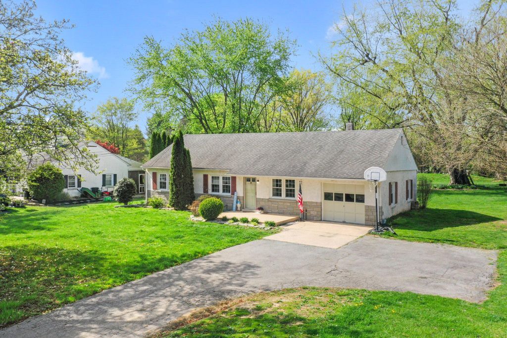 1416 HORSESHOE PIKE, Glenmoore, PA 19343