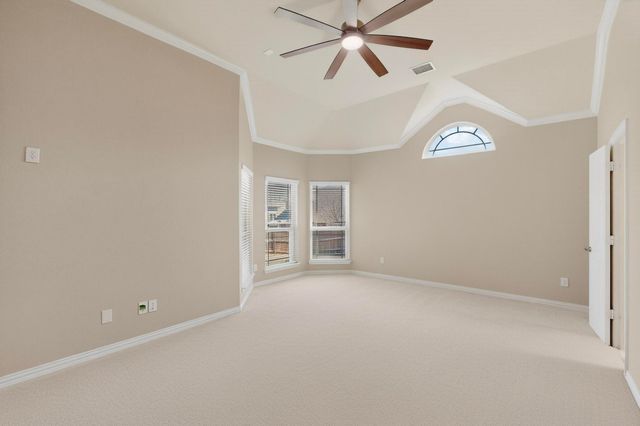 909 Foxtail Drive, Mansfield, TX 76063