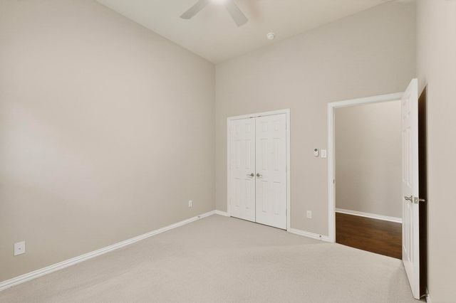 909 Foxtail Drive, Mansfield, TX 76063