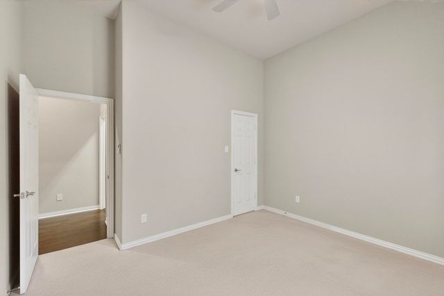 909 Foxtail Drive, Mansfield, TX 76063