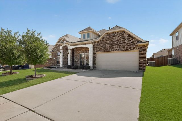 909 Foxtail Drive, Mansfield, TX 76063
