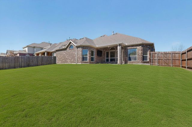 909 Foxtail Drive, Mansfield, TX 76063