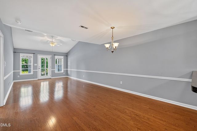 585 Pinecroft Drive, Clayton, NC 27520