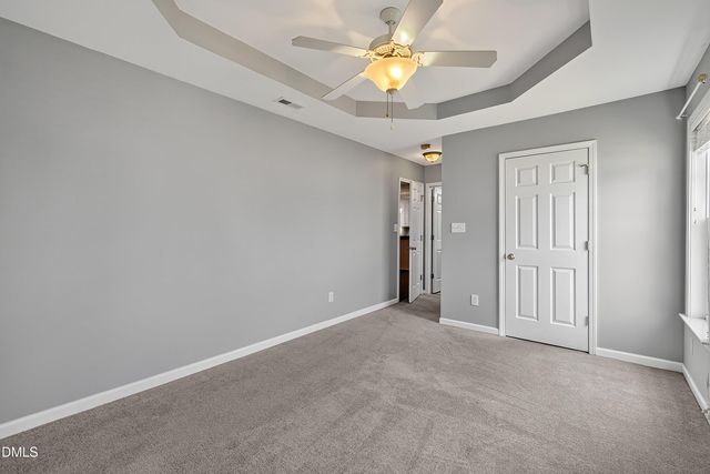 585 Pinecroft Drive, Clayton, NC 27520