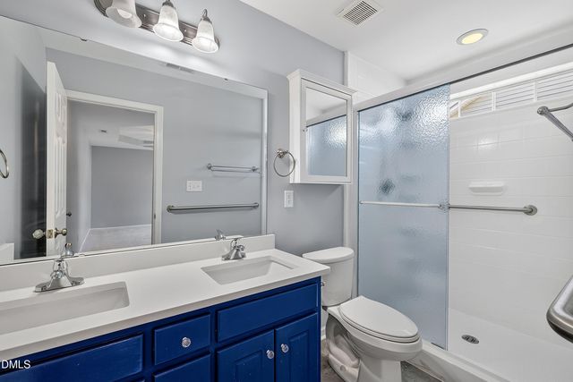 585 Pinecroft Drive, Clayton, NC 27520