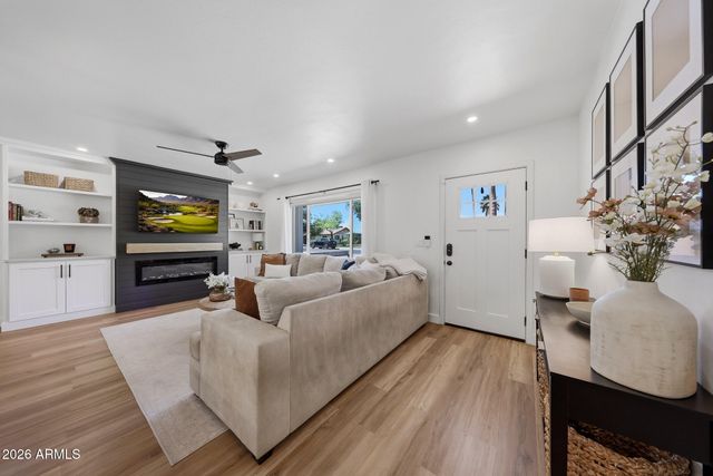 117 E VISTA DEL CERRO Drive, Tempe, AZ 85281