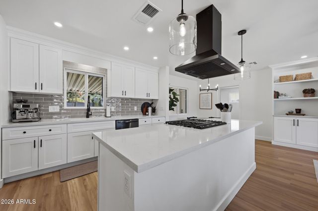 117 E VISTA DEL CERRO Drive, Tempe, AZ 85281