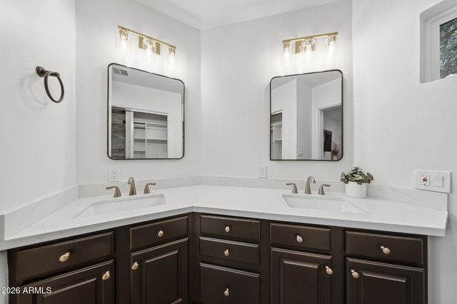 117 E VISTA DEL CERRO Drive, Tempe, AZ 85281