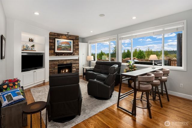 2146 277th Avenue SE, Sammamish, WA 98075