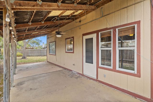 413 Clarks WAY, Hutto, TX 78634