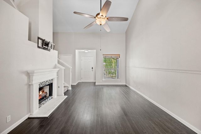 413 Clarks WAY, Hutto, TX 78634