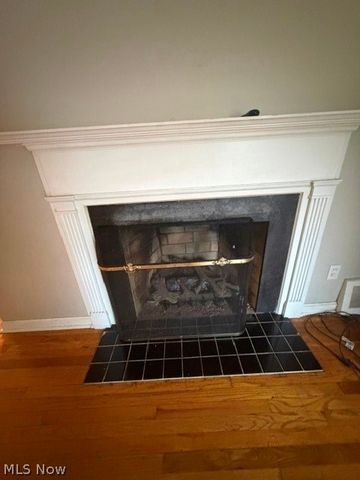 1388 Cranover Road, Lyndhurst, OH 44124