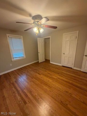 1388 Cranover Road, Lyndhurst, OH 44124