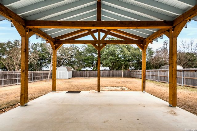 305 Schweppe, Boerne, TX 78006