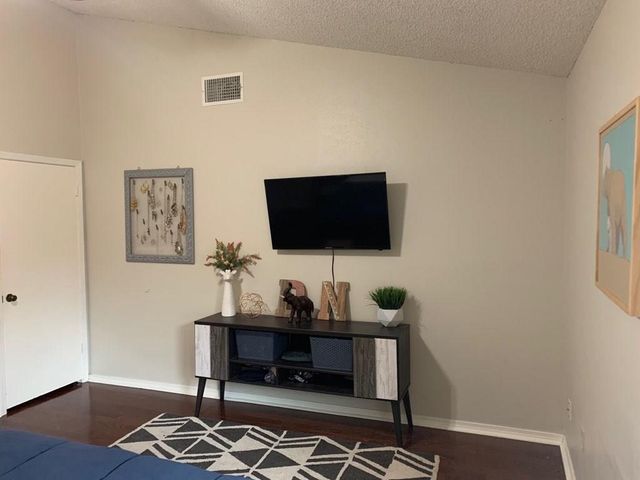1739 Harliquin RUN 38A, Austin, TX 78758