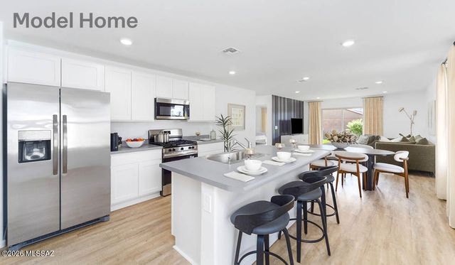 10083 N Bakeri Drive, Marana, AZ 85653